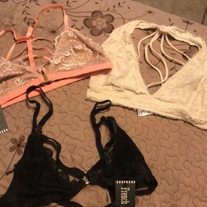 3 bralettes